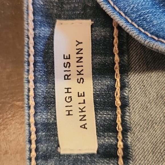 FRAYED High Rise Ankle Skinny Distressed Jeans‎ - Picture 4 of 13